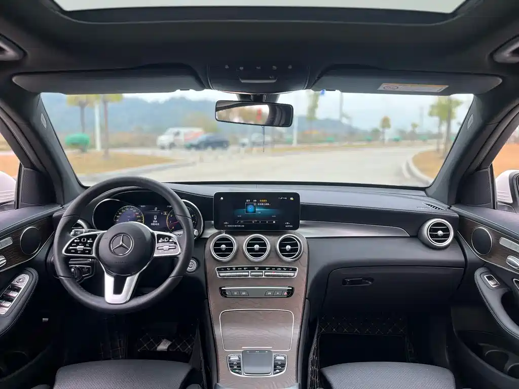 Mercedes-Benz GLC 2022 GLC 300 L 4MATIC