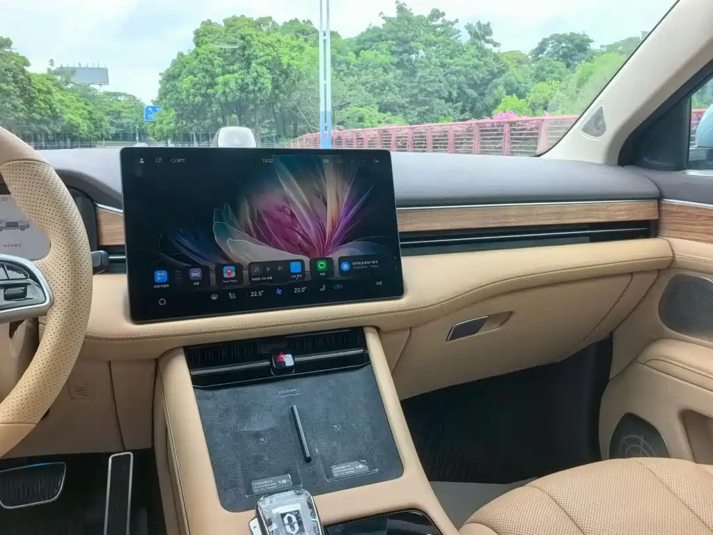 AITO AITO M7 — миниатюра 10