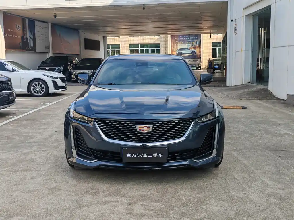 Cadillac CT5 — миниатюра 2