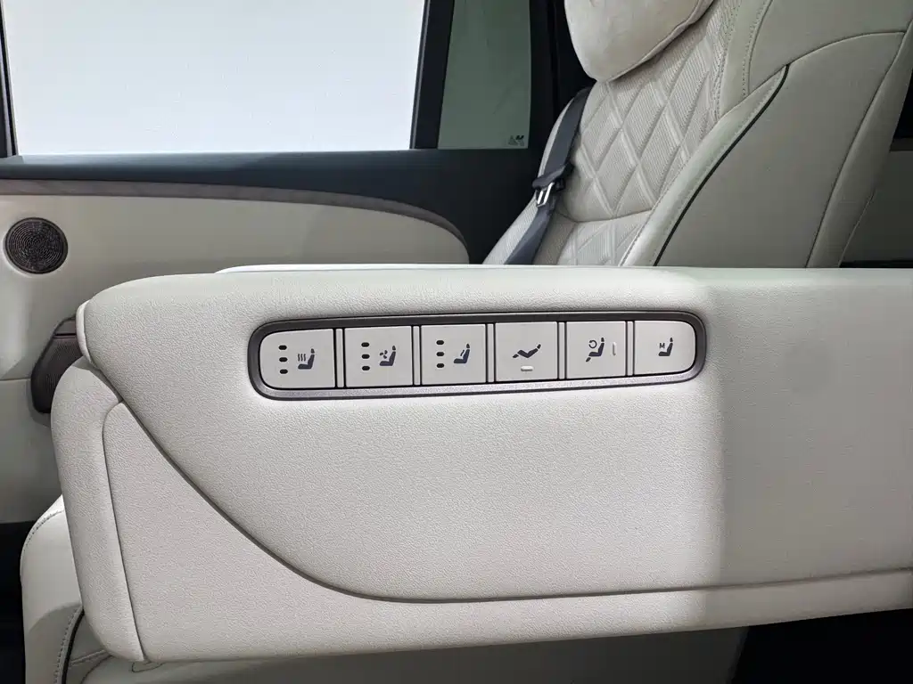 Li Auto Li L9 — миниатюра 23