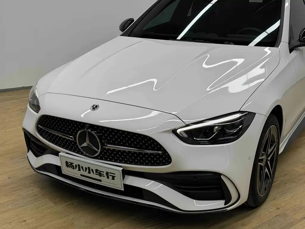Mercedes-Benz C-Class — миниатюра 4