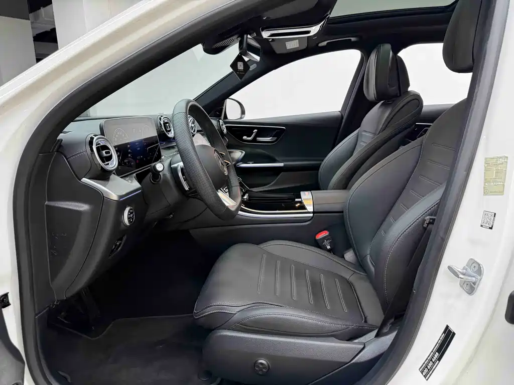 Mercedes-Benz C-Class — миниатюра 12