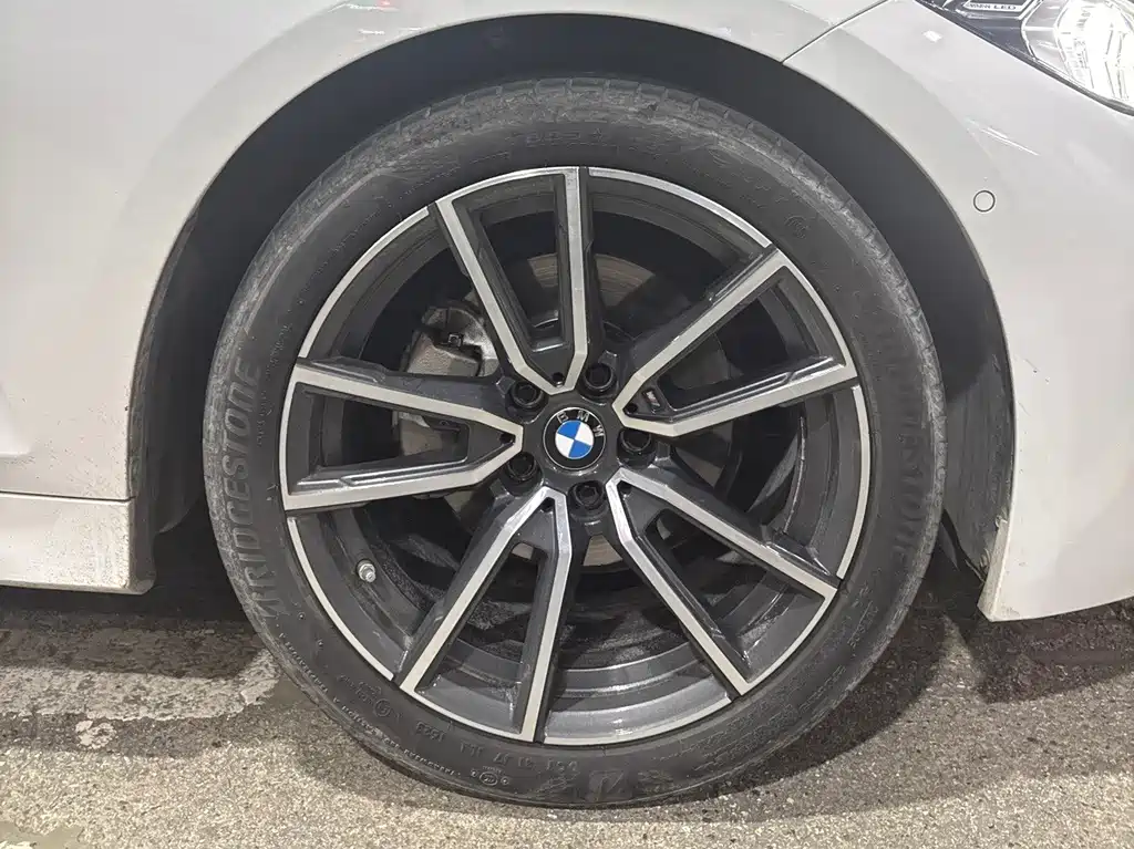 BMW 3 Series — миниатюра 3
