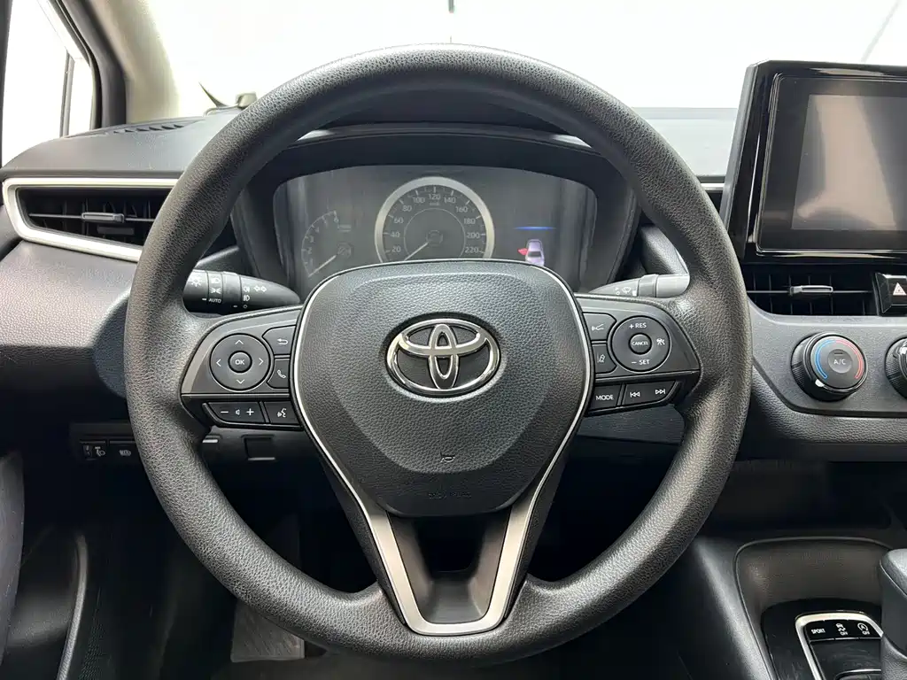 Toyota Corolla — миниатюра 7
