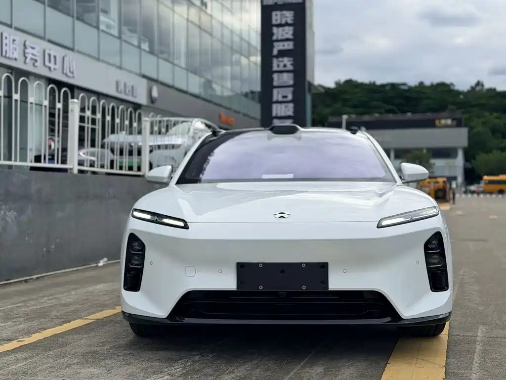NIO ET5T — миниатюра 2