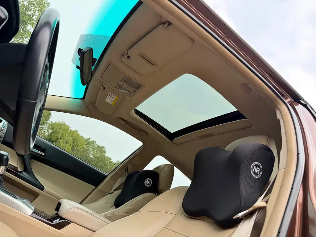 Toyota Reiz — миниатюра 9