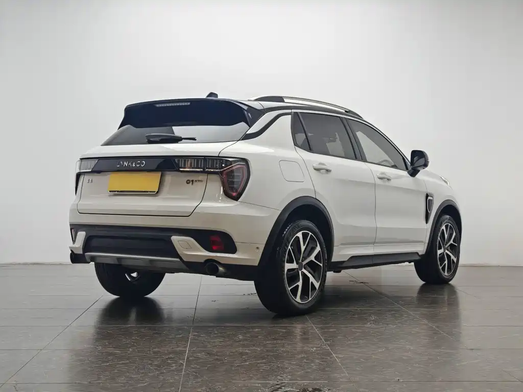 Lynk & Co 01 2017 2.0T Pro