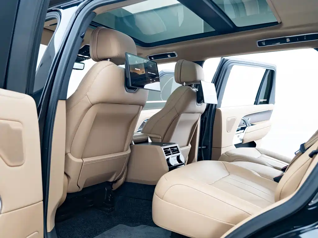 Land Rover Range Rover — миниатюра 7