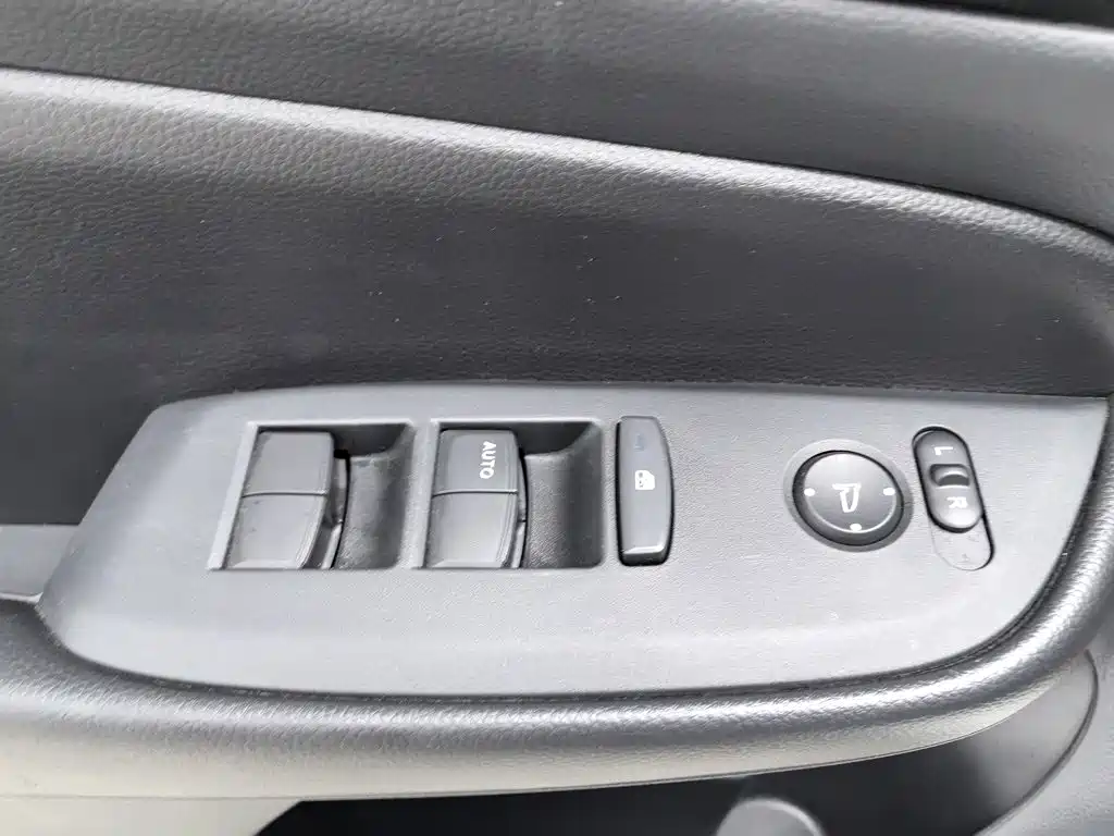 Honda Fit — миниатюра 9