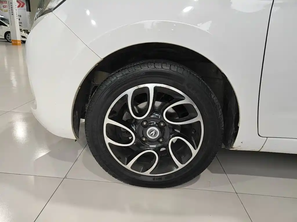 Changan BenBen — миниатюра 23