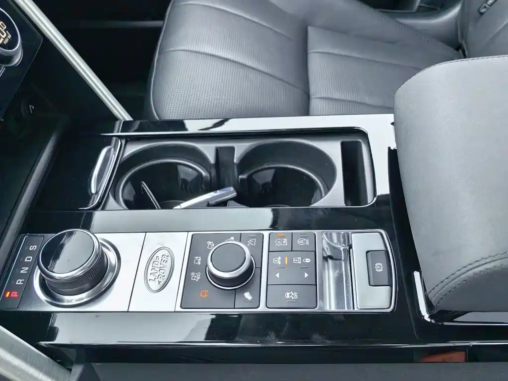 Land Rover Discovery — миниатюра 11