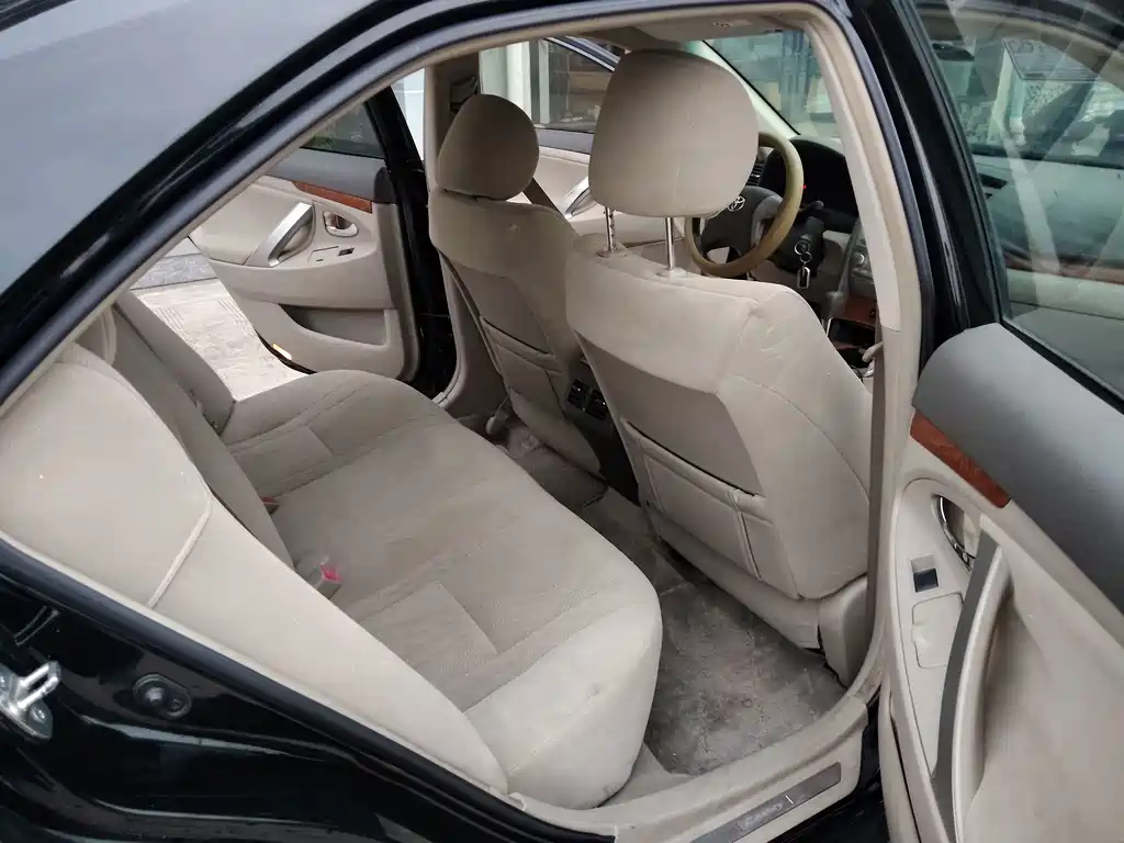 Toyota Camry — миниатюра 6