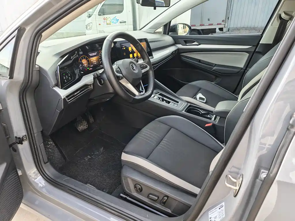 Volkswagen Golf — миниатюра 4