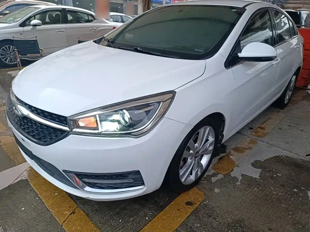Chery Arrizo 5