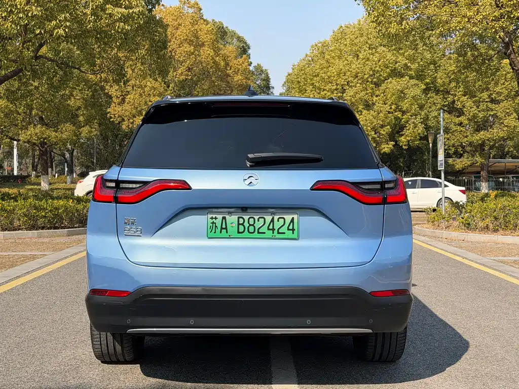 NIO NIO ES8