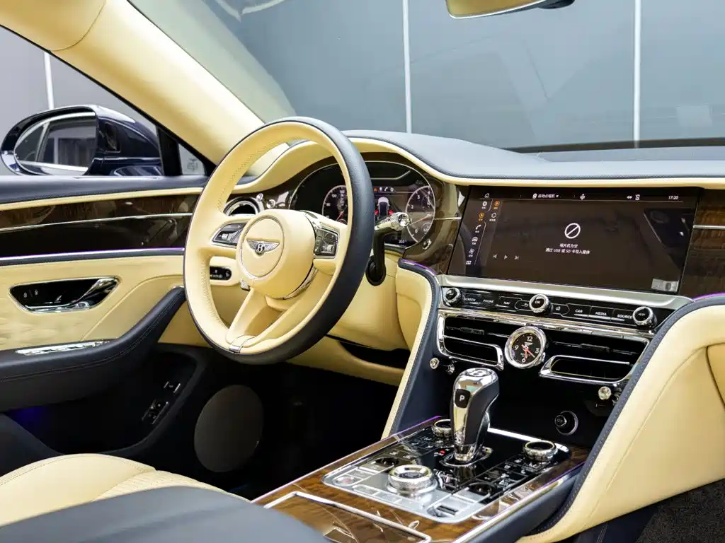 Bentley Flying Spur — миниатюра 19