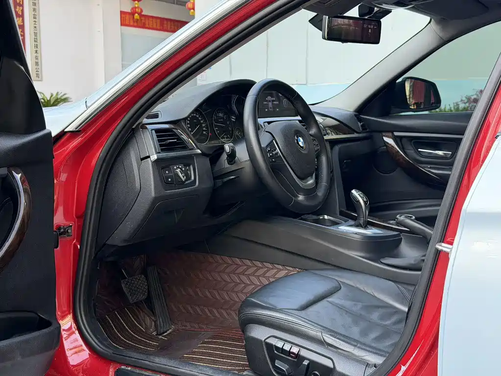 BMW 3 Series — миниатюра 5