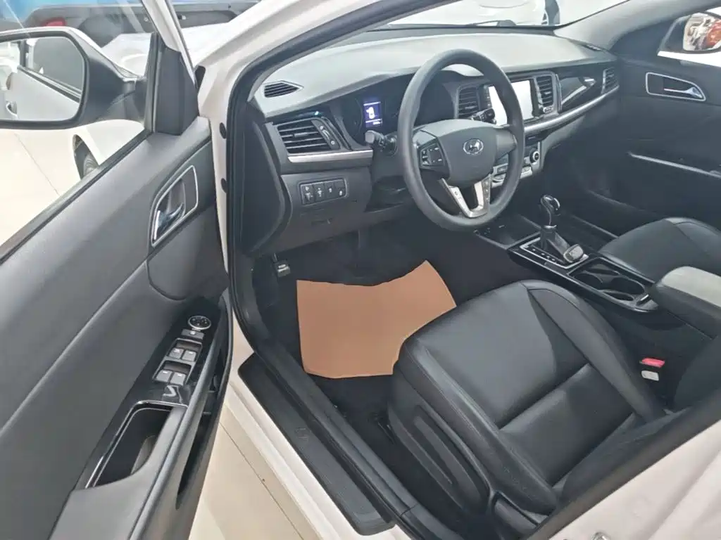 Hyundai Mistra — миниатюра 16
