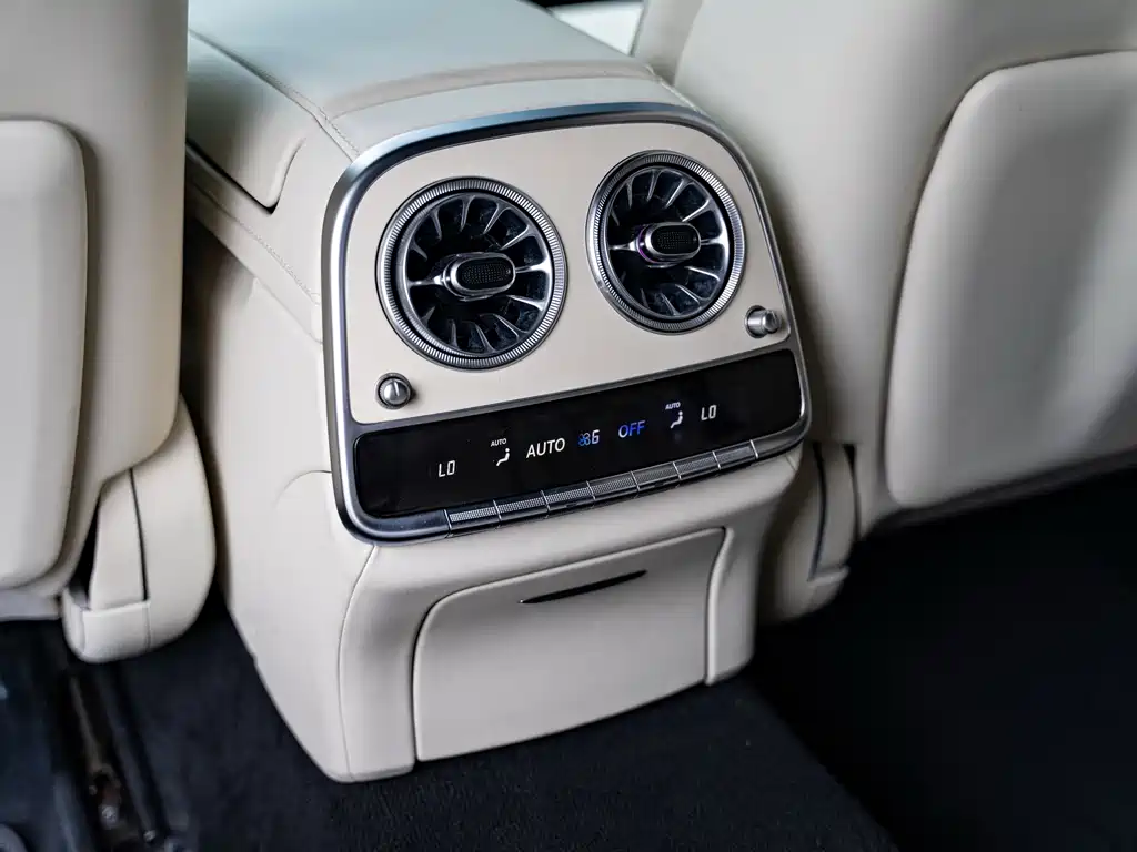 Mercedes-Benz S-Class — миниатюра 18