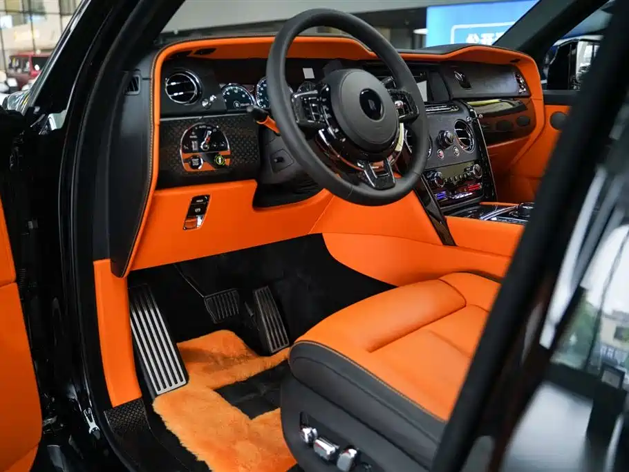 ROLLS-ROYCE CULLINAN