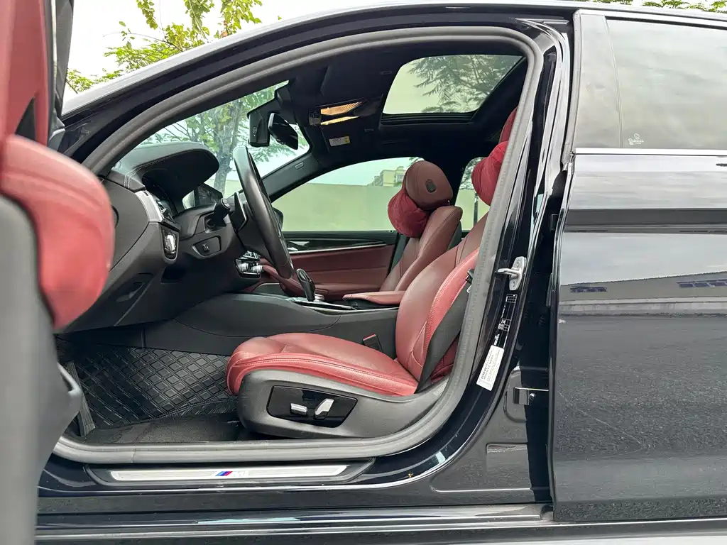 BMW 5 Series 530Li Premium Type M Sport Package, фото 9