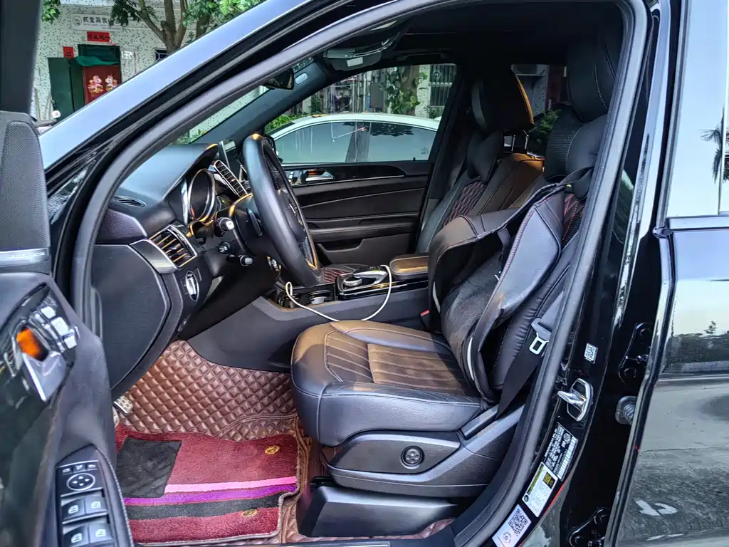 Mercedes-Benz GLE (Import) — миниатюра 6