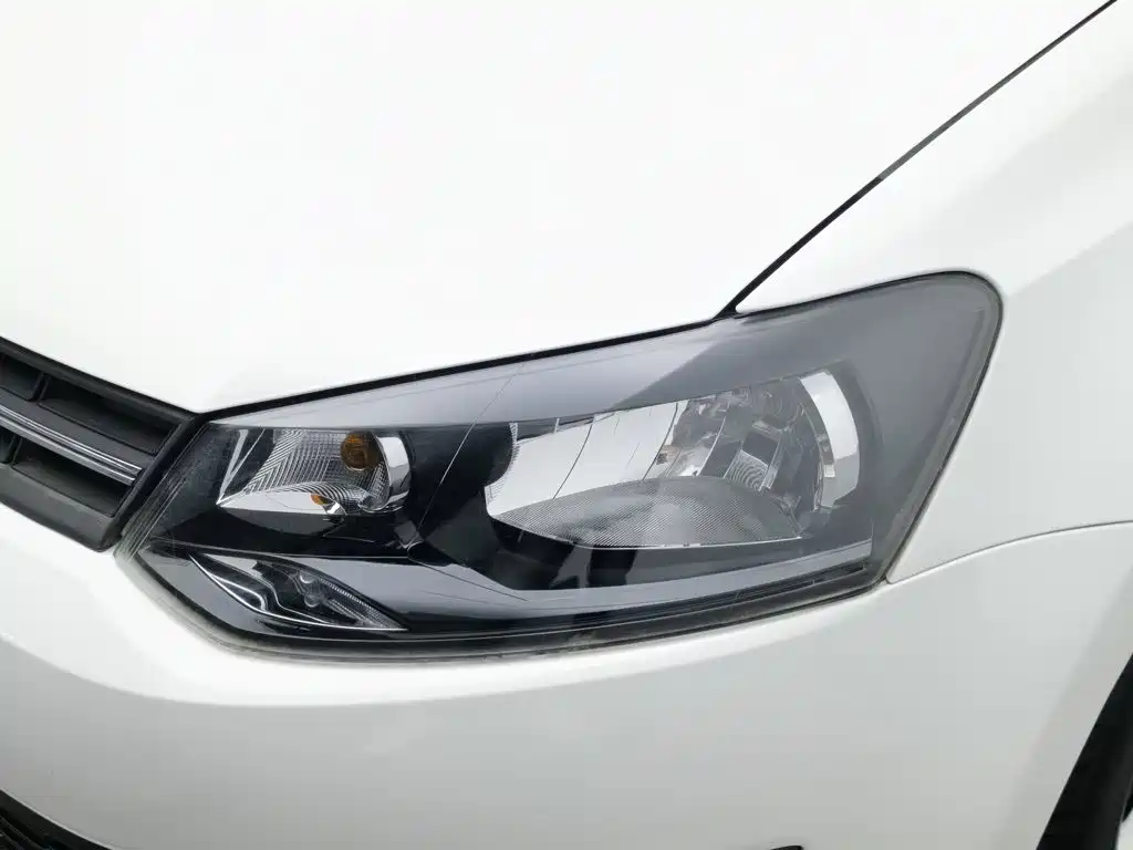 Volkswagen Polo — миниатюра 7