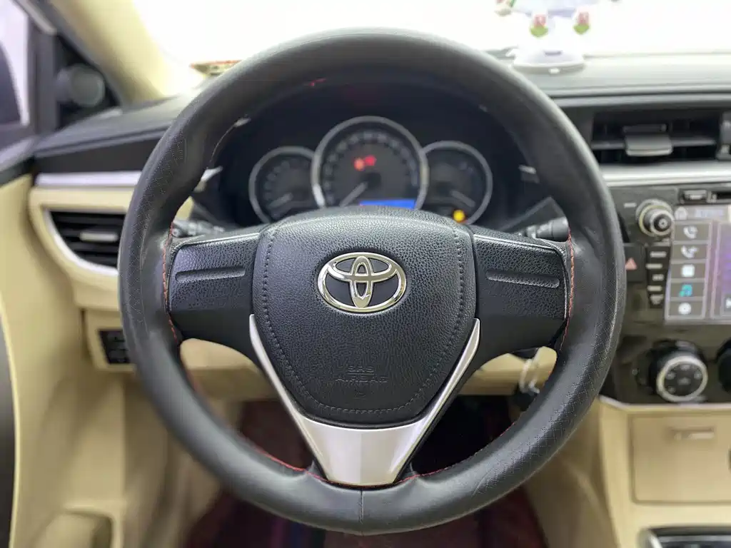 Toyota Corolla — миниатюра 8