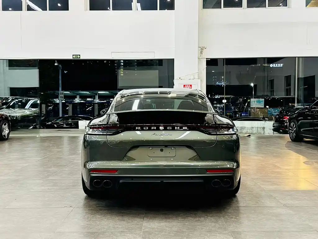 Porsche Panamera — миниатюра 5