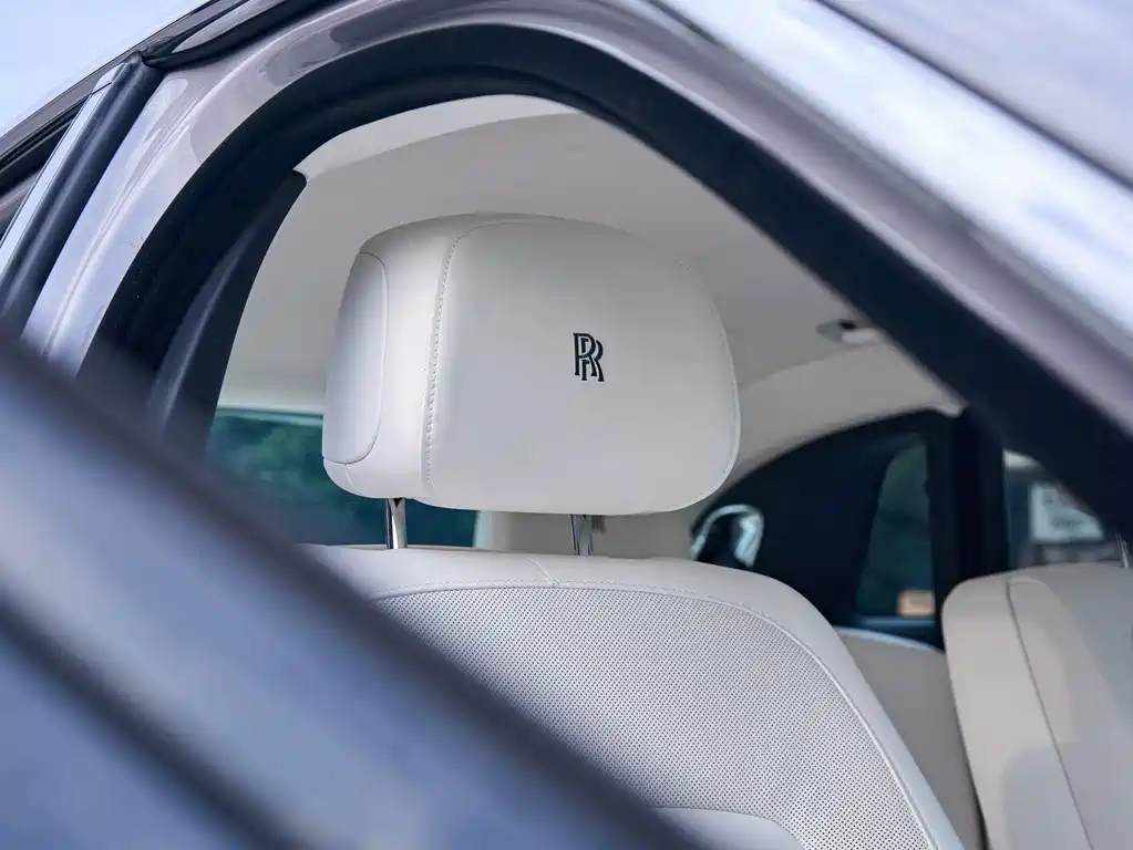 Rolls-Royce Ghost — миниатюра 11
