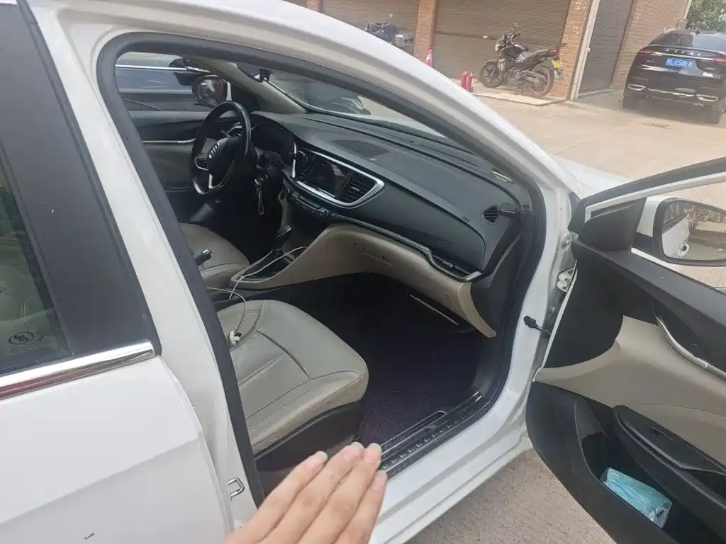 Buick Excelle — миниатюра 19