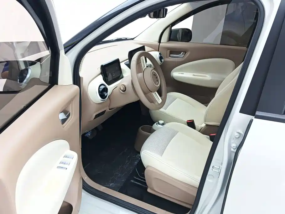 Wuling MINIEV — миниатюра 9