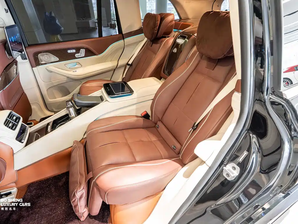 Mercedes-Benz GLS — миниатюра 20