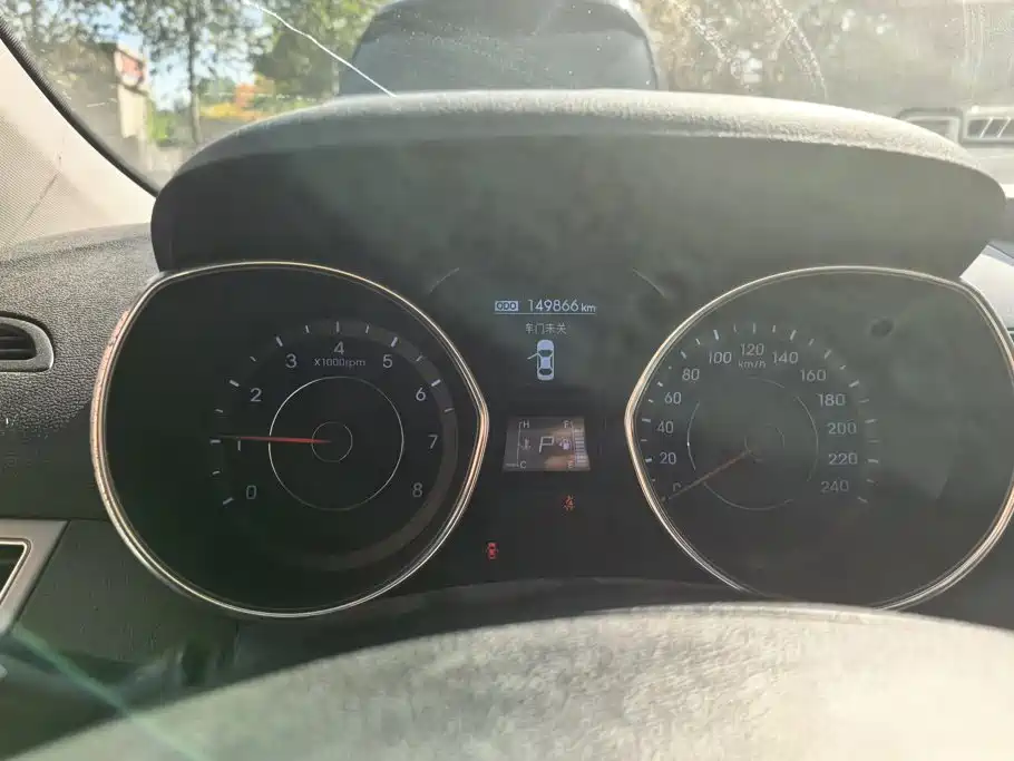 Hyundai Elantra Langdong — миниатюра 14