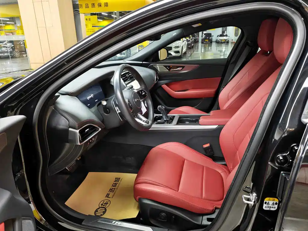 Jaguar XEL — миниатюра 9