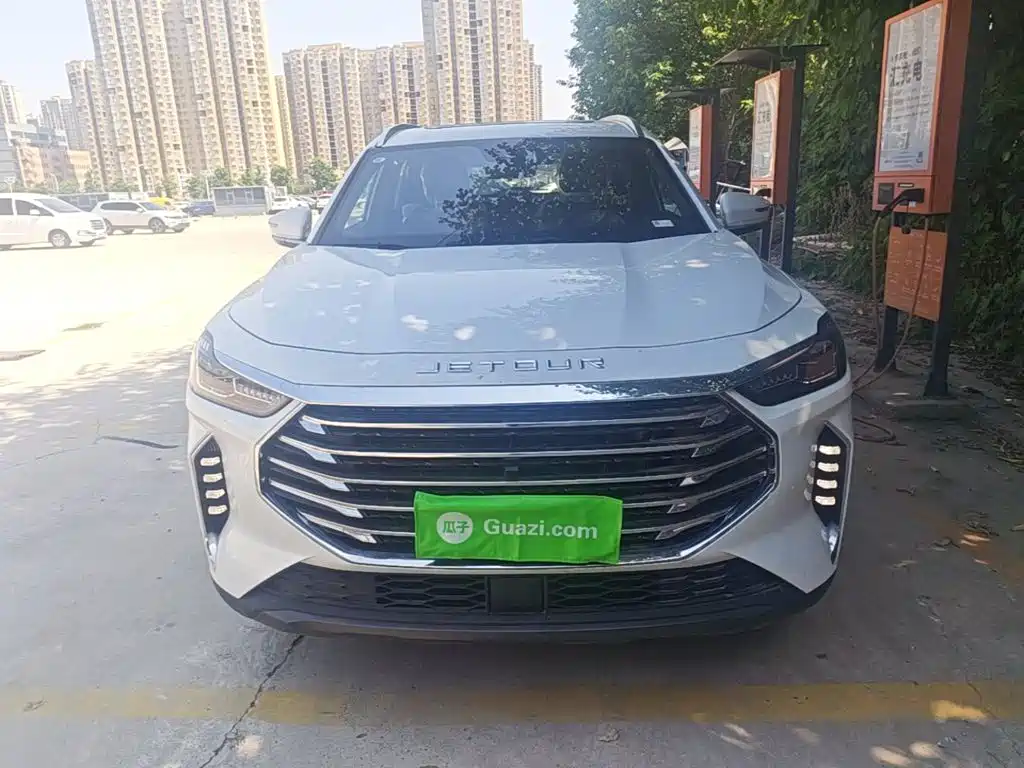JETOUR X70 PLUS 2025 1.5T CVT Flagship PRO 5 мест