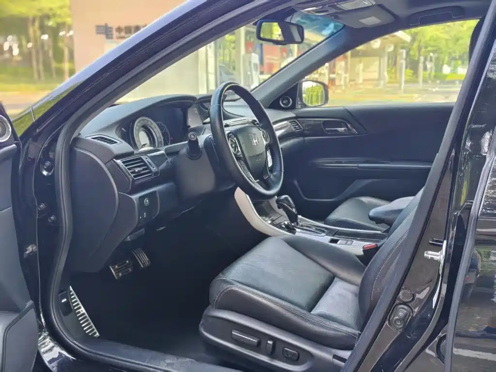 Honda Accord — миниатюра 4