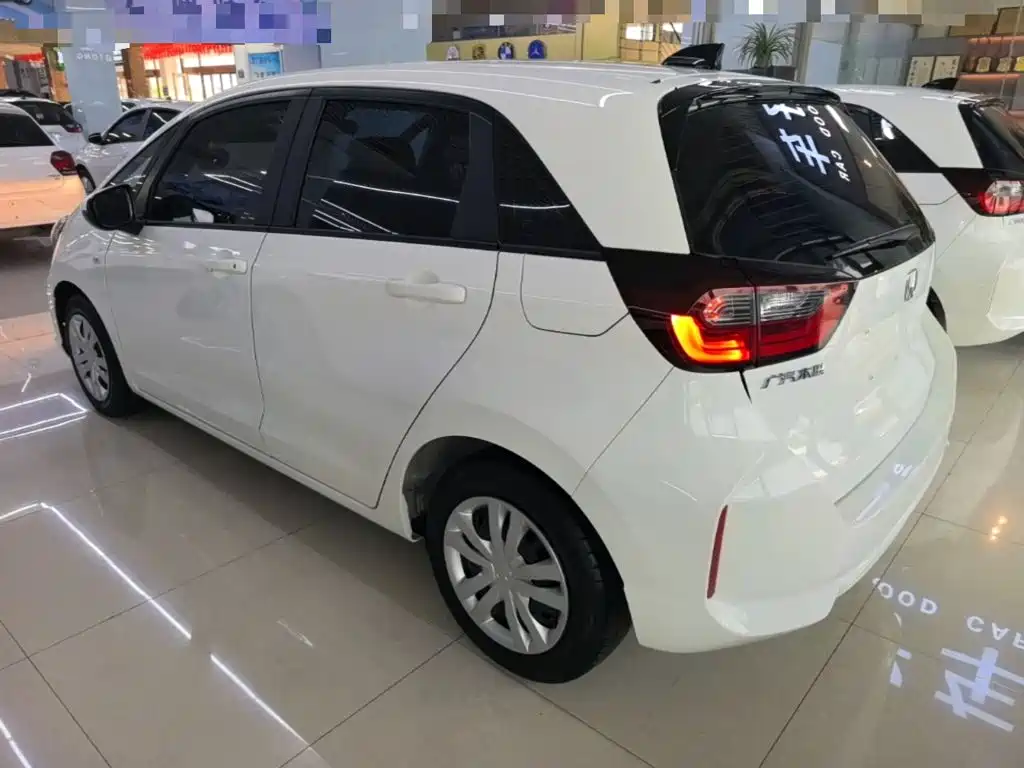 Honda Fit — миниатюра 5