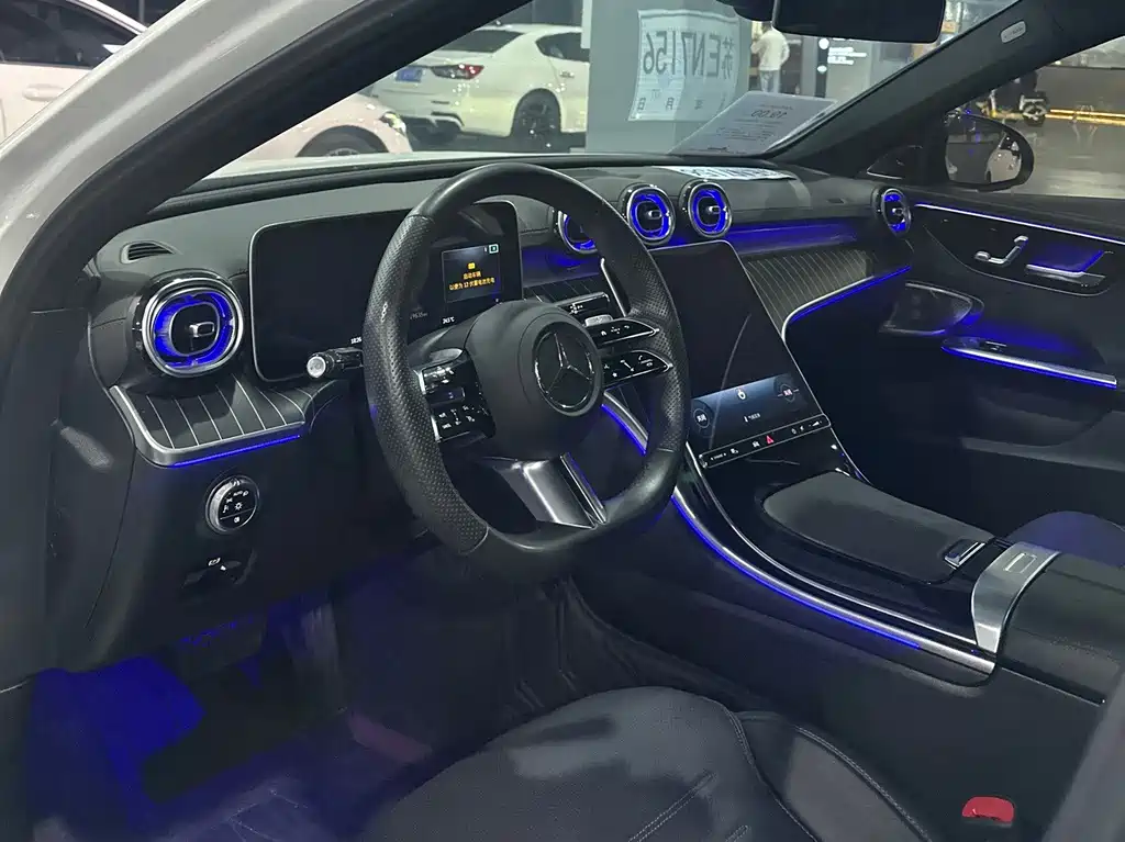 Mercedes-Benz C-Class — миниатюра 4