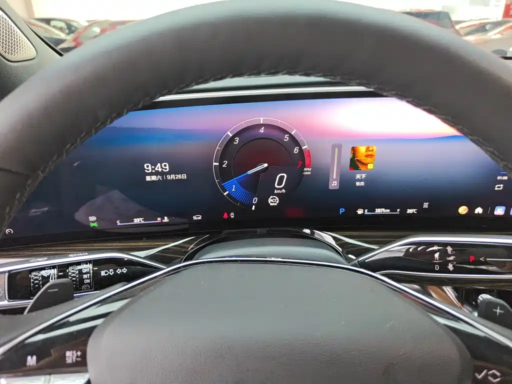 Cadillac XT5 — миниатюра 4