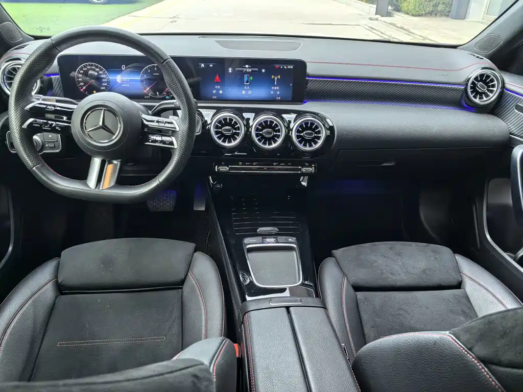 Mercedes-Benz A-Class — миниатюра 9
