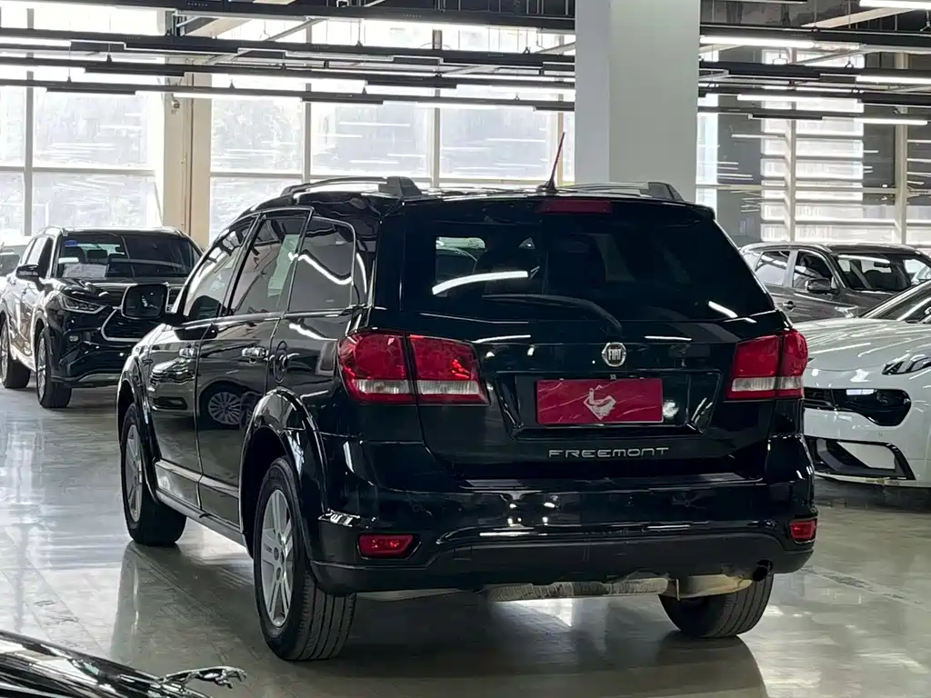 Fiat Freemont — миниатюра 7