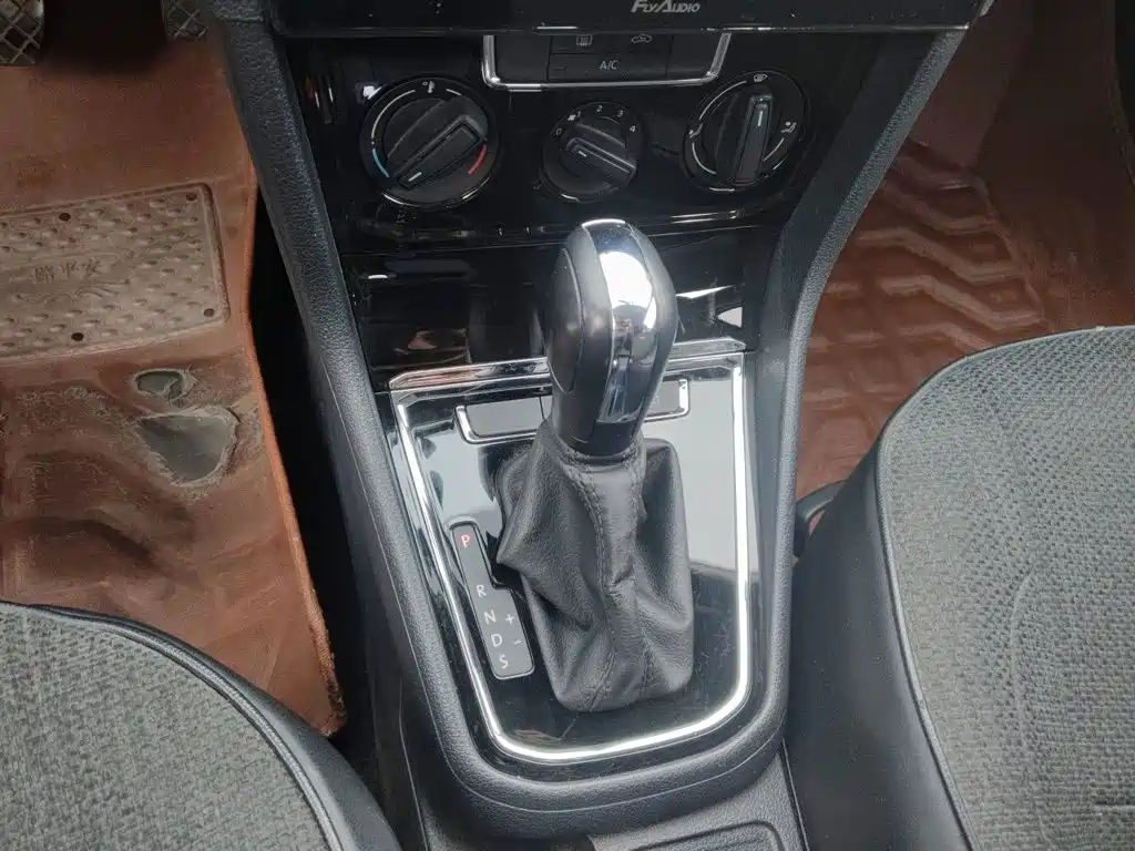 Volkswagen Bora — миниатюра 10