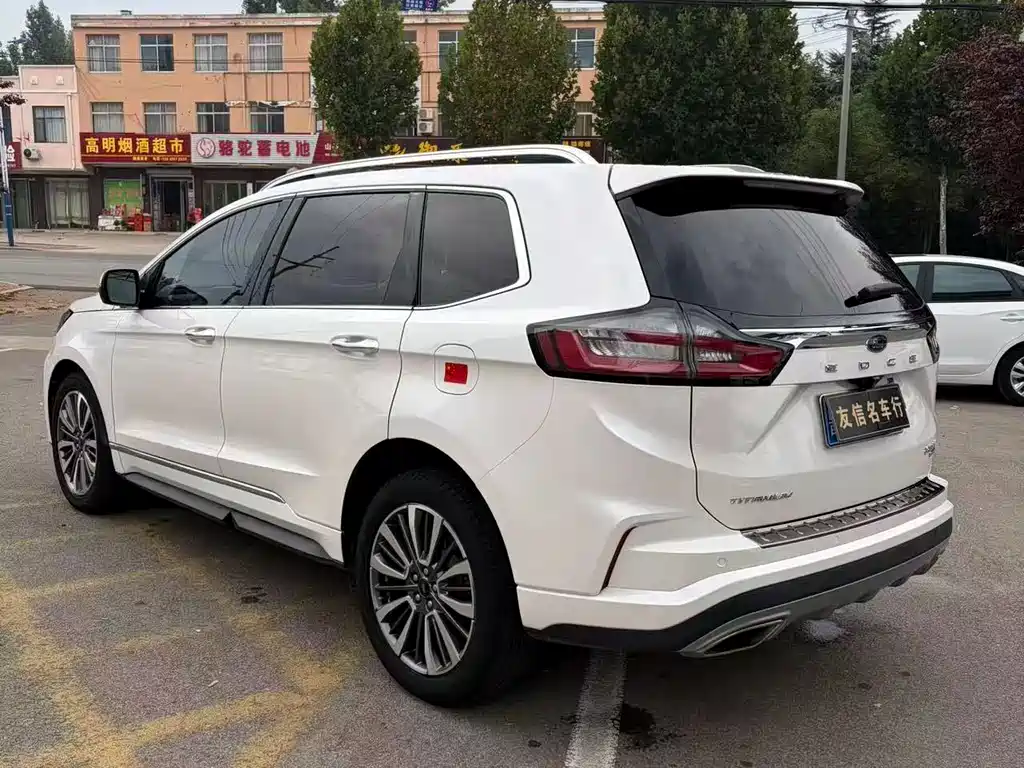 Ford Edge — миниатюра 5