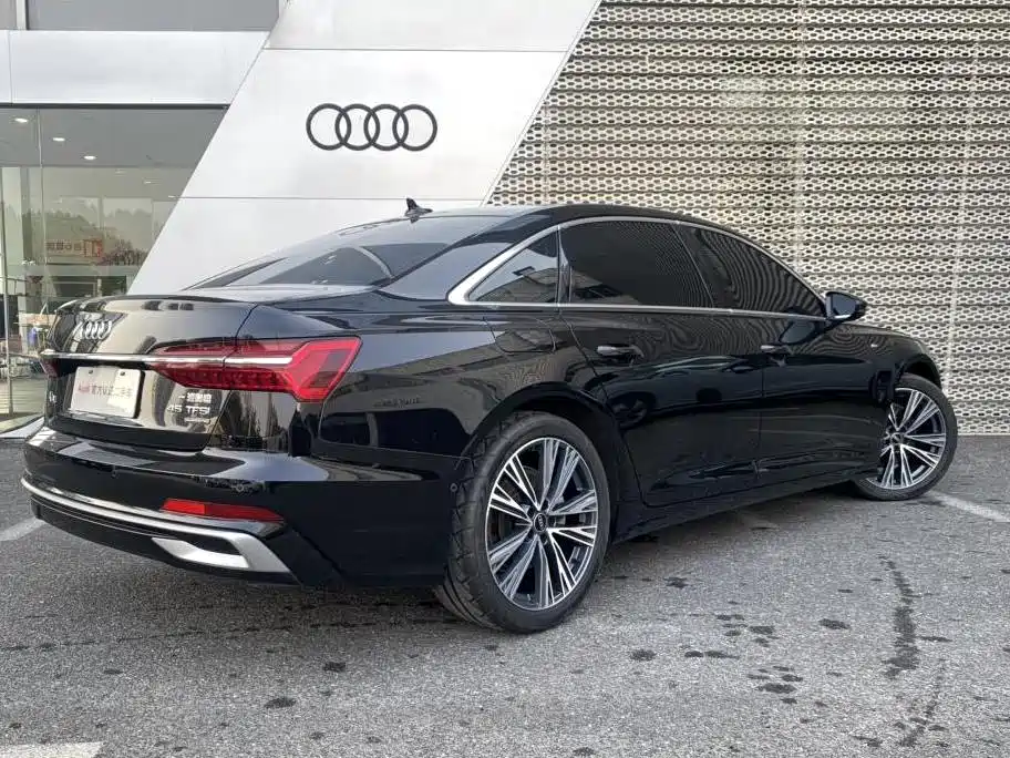 Audi A6L 2024 45 TFSI quattro