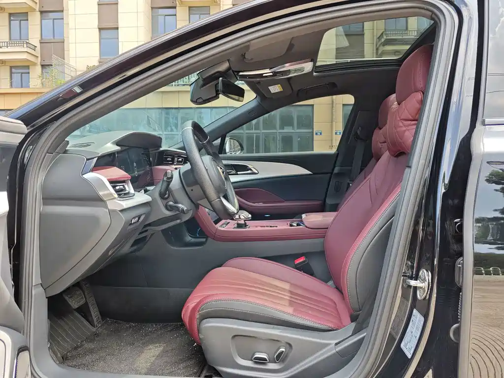 Hongqi Hongqi H5 — миниатюра 11