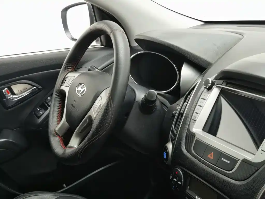 Hyundai ix35 — миниатюра 22