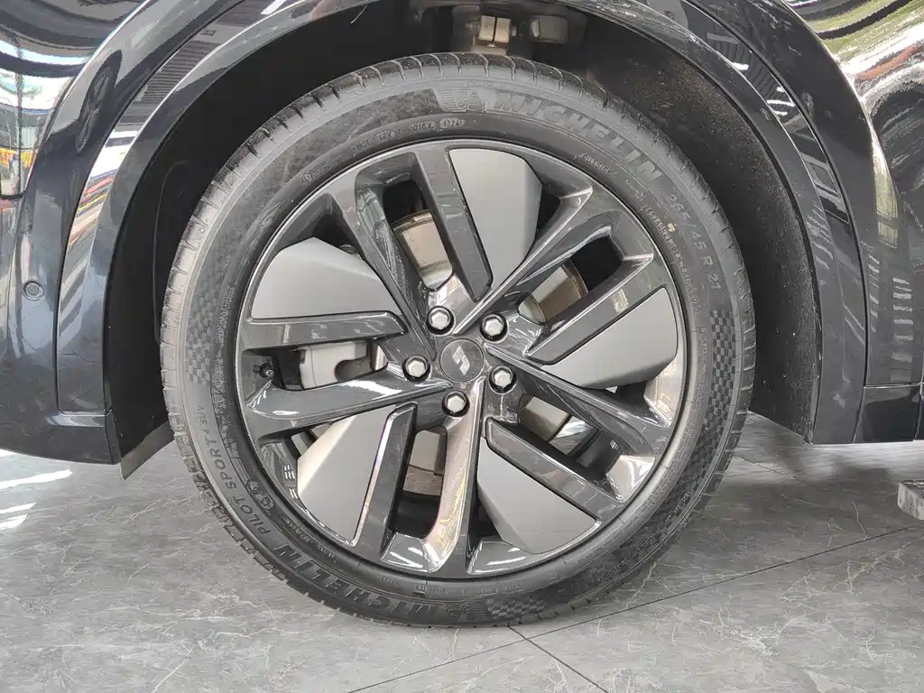 Li Auto Li L9 — миниатюра 14