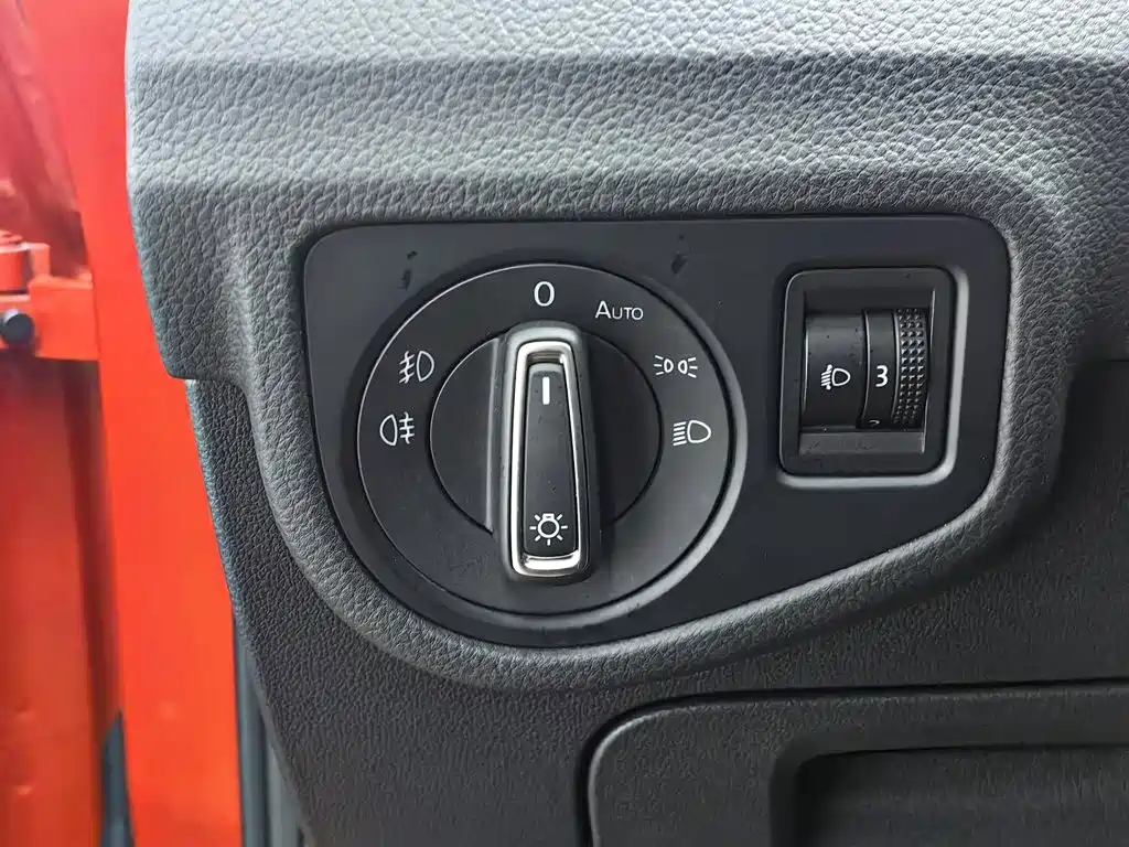 Volkswagen Golf Sportsvan — миниатюра 21