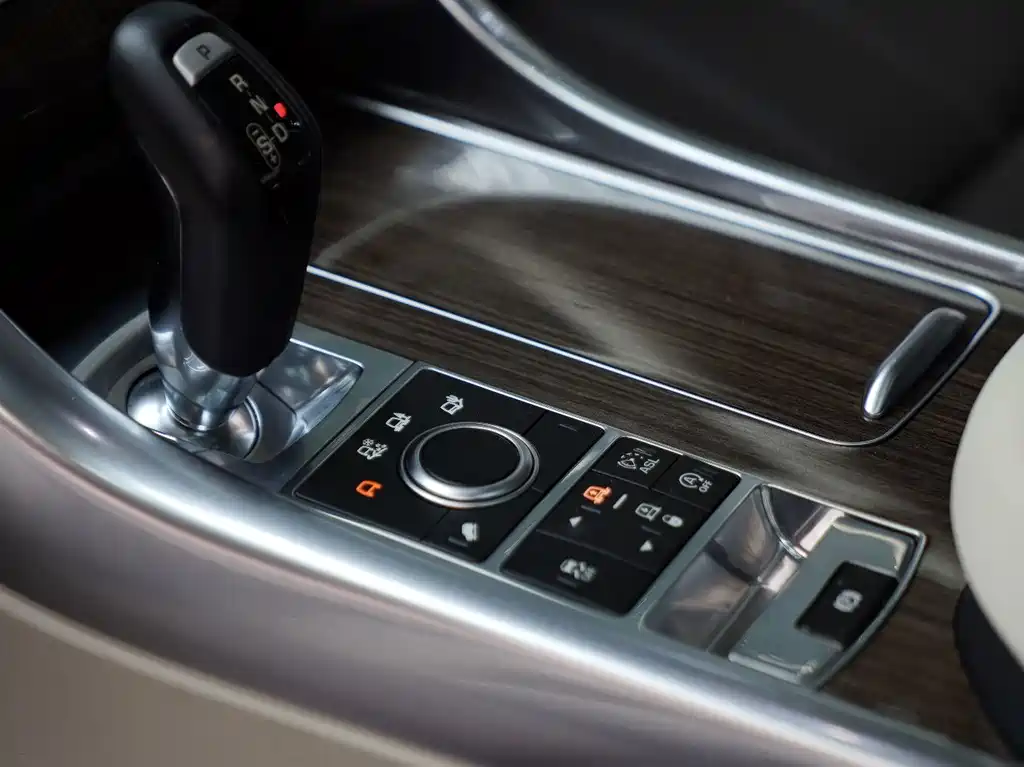 Land Rover Sport — миниатюра 16